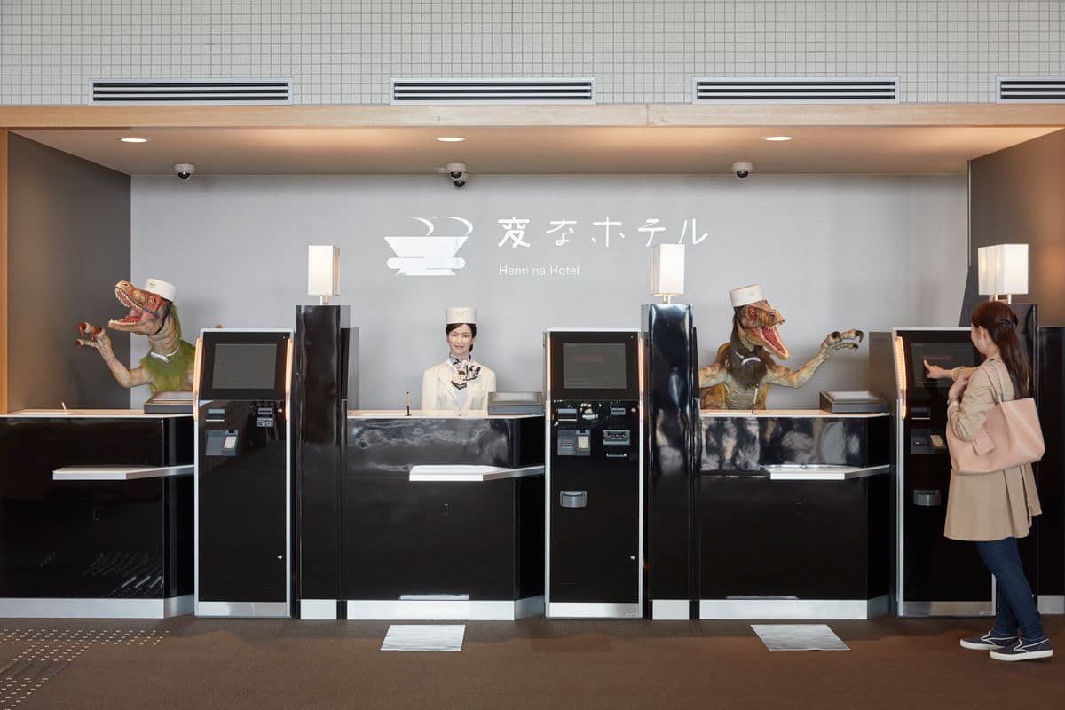 How Robotics and AI Are Redefining Service Roles in Global Hospitality